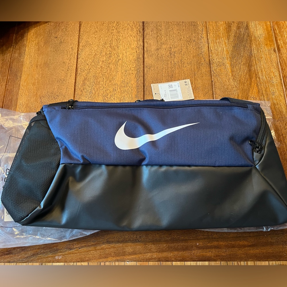Nike duffle bag